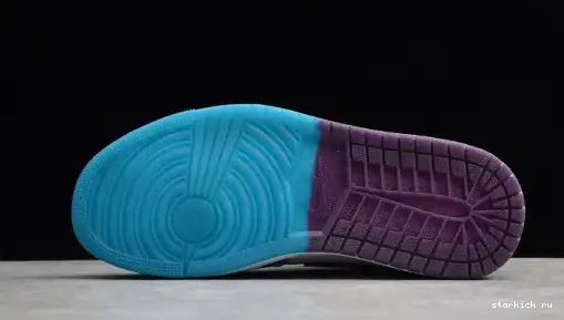 Jordan 554724-415  Mid 1 554724-415 Hornets 0705